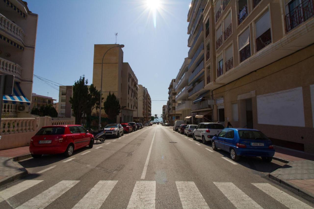 Alacant Home: Santa Pola. Piso Moderno A 200 Metros De La Playa المظهر الخارجي الصورة